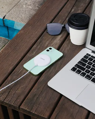 Lifestyle Images for Anker 27