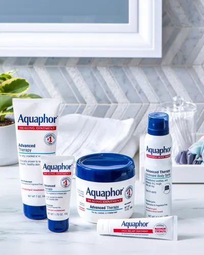 Lifestyle Images for Aquaphor 14