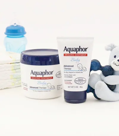 Lifestyle Images for Aquaphor 18