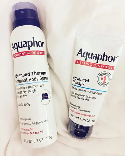 Lifestyle Images for Aquaphor 23