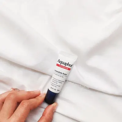 Lifestyle Images for Aquaphor 24