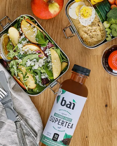 Lifestyle Images for Bai 27