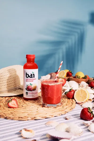 Lifestyle Images for Bai 35