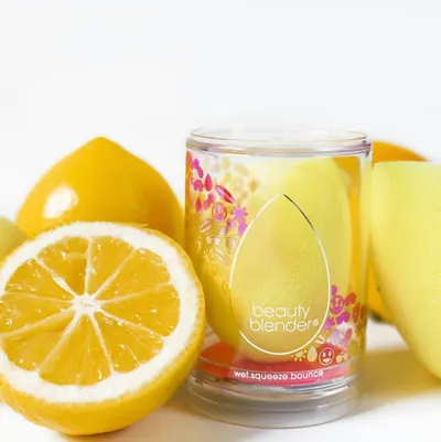 Lifestyle Images for Beautyblender 4