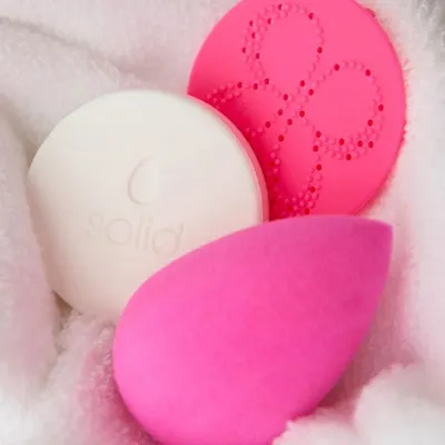 Lifestyle Images for Beautyblender 7