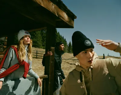 Lifestyle Images for CanadaGoose Outdoor LIF 15