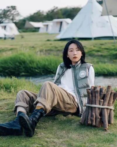 Lifestyle Images for CanadaGoose Outdoor LIF 1