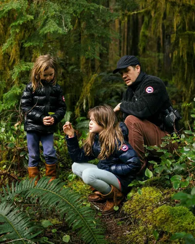 Lifestyle Images for CanadaGoose Outdoor LIF 23