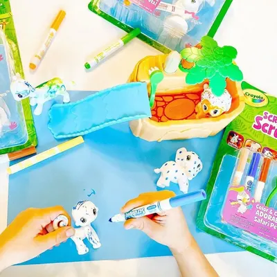 Lifestyle Images for Crayola 20