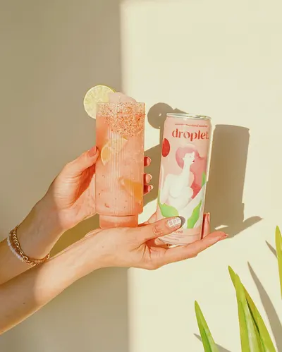 Lifestyle Images for Droplet 11