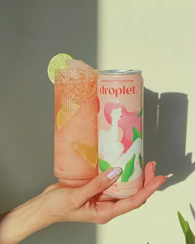 Lifestyle Images for Droplet 14