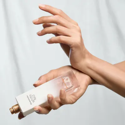 Lifestyle Images for Elizabeth Arden 7