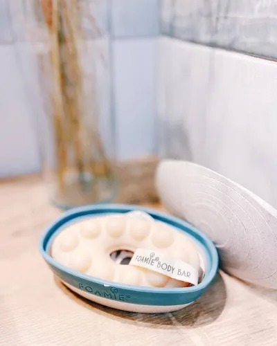 Lifestyle Images for Foamie 49