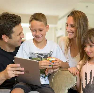 Lifestyle Images for GOCUBE LIF TG 1