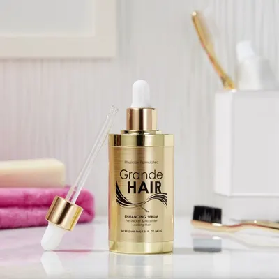Lifestyle Images for Grande Cosmetics 16