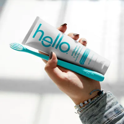 Lifestyle Images for Hello 34