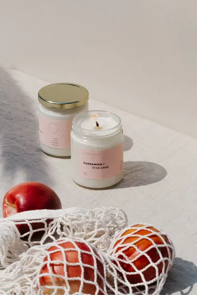 Lifestyle Images for Homecoming Candles 50
