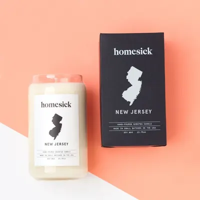 Lifestyle Images for Homesick Candles 34