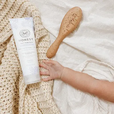 Lifestyle Images for Honest Beauty 11