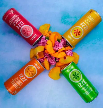 Lifestyle Images for IZZE 19