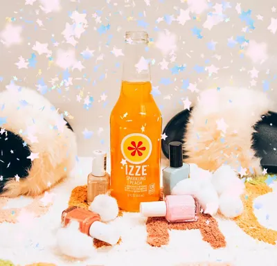 Lifestyle Images for IZZE 25