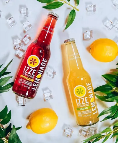 Lifestyle Images for IZZE 26
