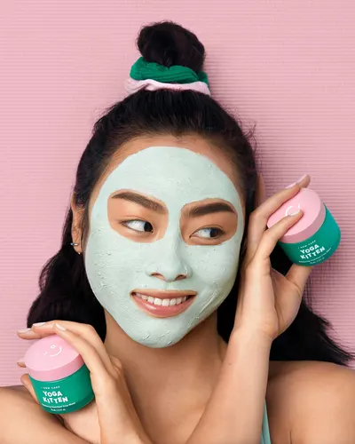 Lifestyle Images for I Dew Care 49