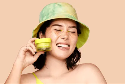 Lifestyle Images for I Dew Care 6