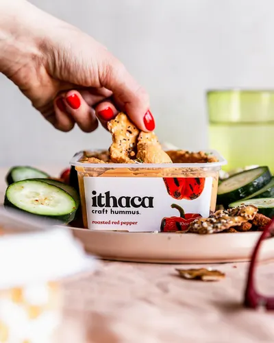 Lifestyle Images for Ithaca Hummus 40