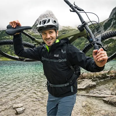 Lifestyle Images for JackWolfskin Outdoor LIF 6