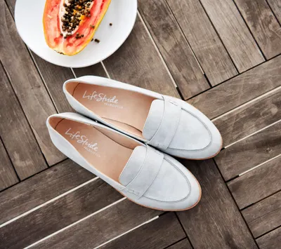 Lifestyle Images for LifeStride 19