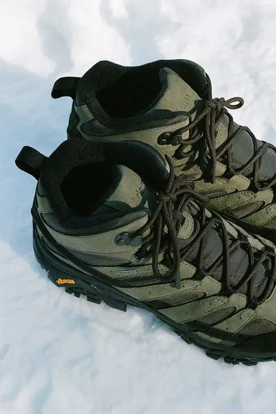 Lifestyle Images for Merrell Outdoor LIF 16