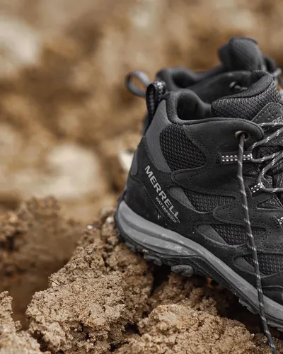 Lifestyle Images for Merrell Outdoor LIF 5