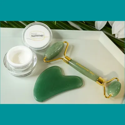 Lifestyle Images for Midsummer Skin 34