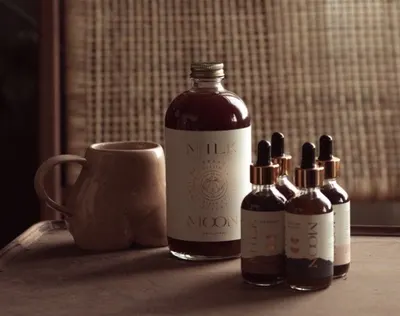 Lifestyle Images for Milk Moon 14