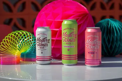 Lifestyle Images for Modern Times Beer 30
