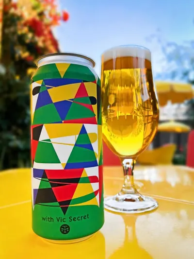 Lifestyle Images for Modern Times Beer 35