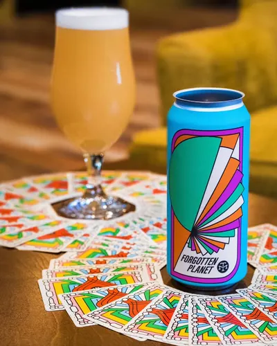 Lifestyle Images for Modern Times Beer 3