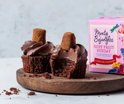 Lifestyle Images for Monty Bojangles 25