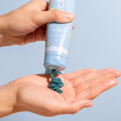 Lifestyle Images for Nectar Bath Treats 12