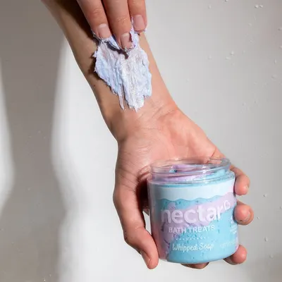 Lifestyle Images for Nectar Bath Treats 24