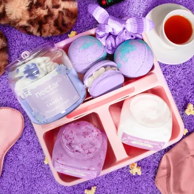 Lifestyle Images for Nectar Bath Treats 35