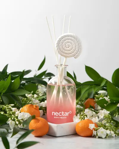 Lifestyle Images for Nectar Bath Treats 6