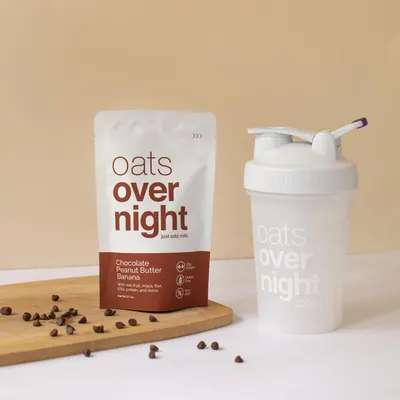 Lifestyle Images for Oats Overnight 12
