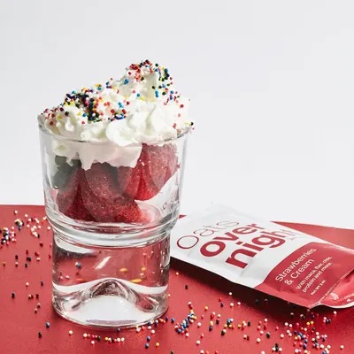 Lifestyle Images for Oats Overnight 43