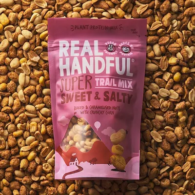 Lifestyle Images for Real Handful 7