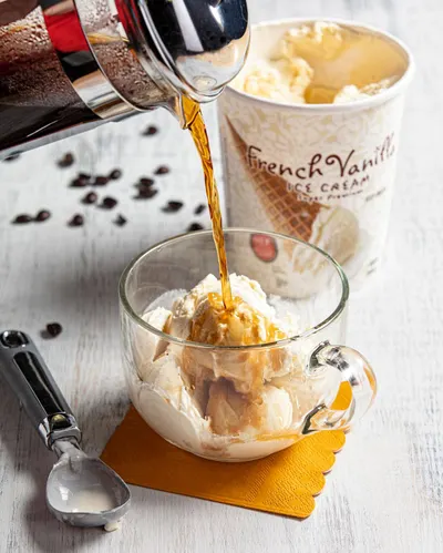 Lifestyle Images for San Francisco Bay Coffee 43