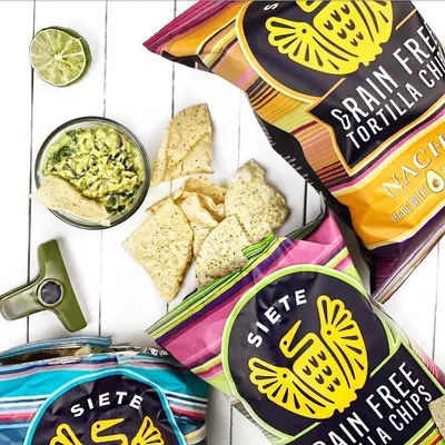 Lifestyle Images for Siete Family Foods 06
