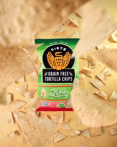 Lifestyle Images for Siete Family Foods 11