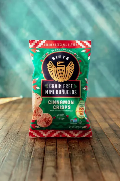 Lifestyle Images for Siete Family Foods 12